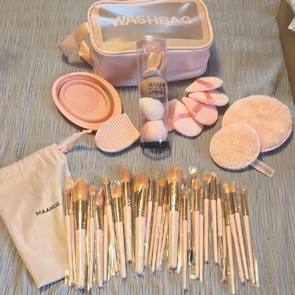Makeup brush set